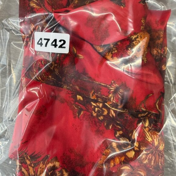 L'AGENCE Emmy Sleeveless Silk Blouse High Risk Red Multi Jungle Toile medium - Picture 7 of 7